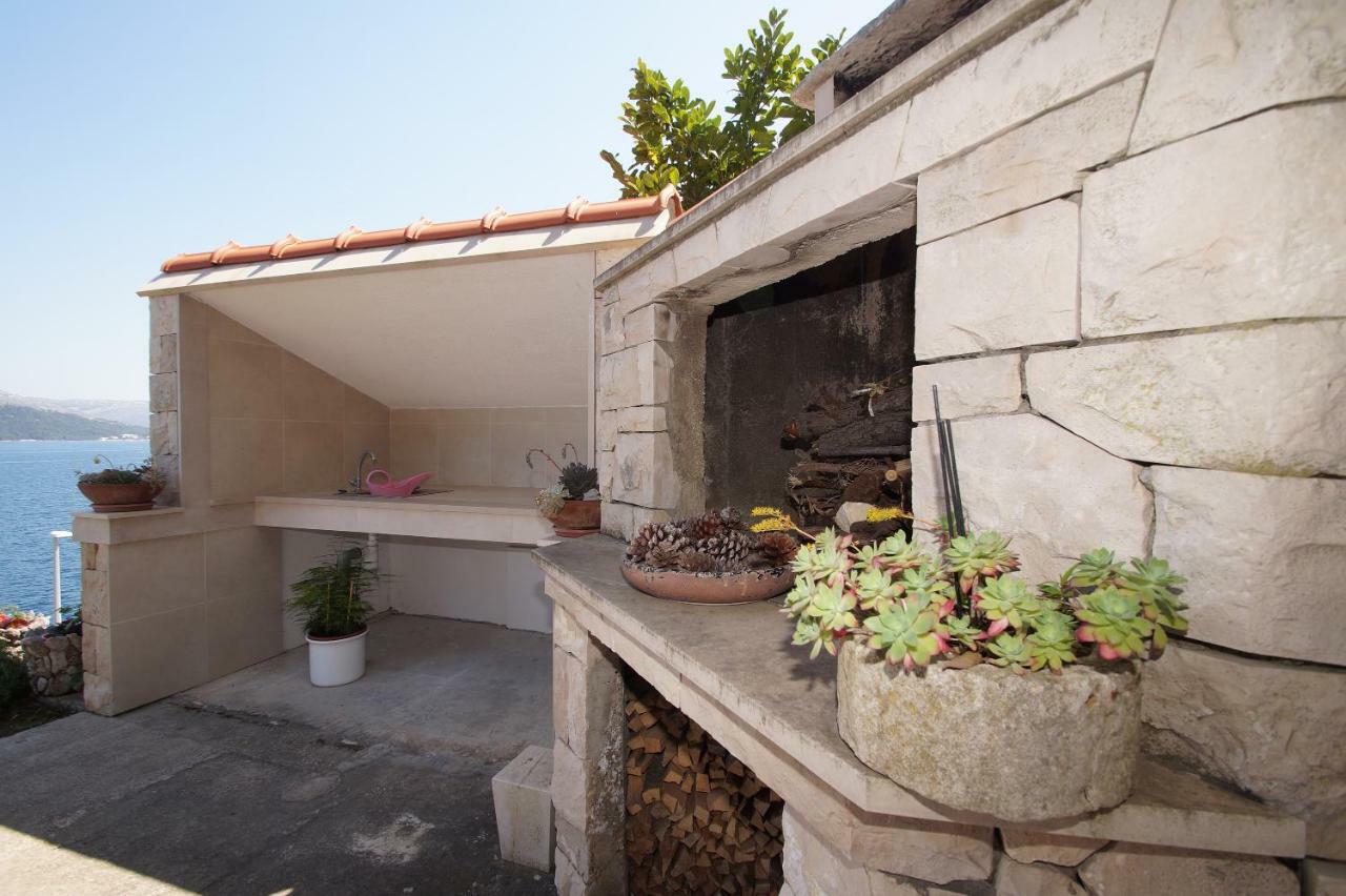 Apartments Mirna Korcula Town Exterior photo