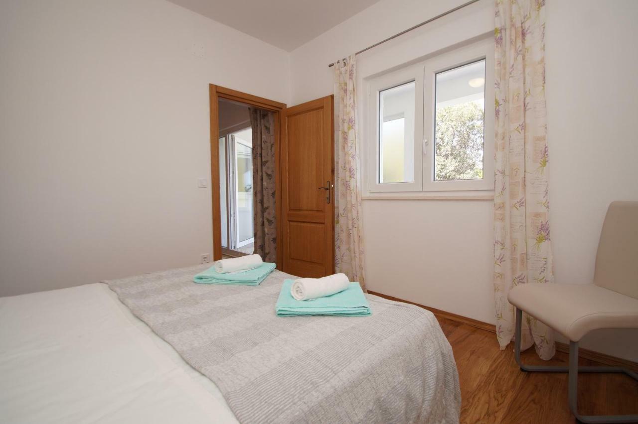Apartments Mirna Korcula Town Exterior photo