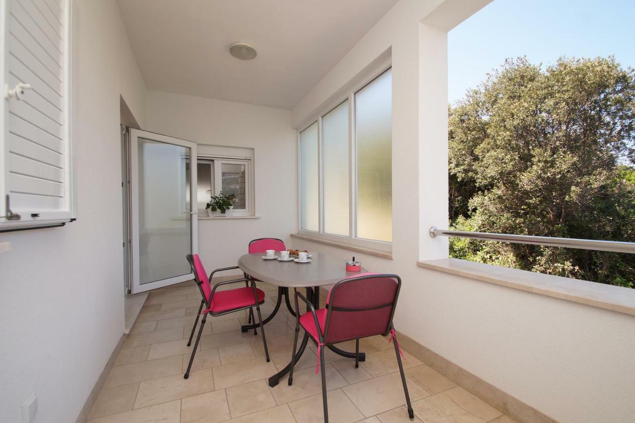 Apartments Mirna Korcula Town Exterior photo