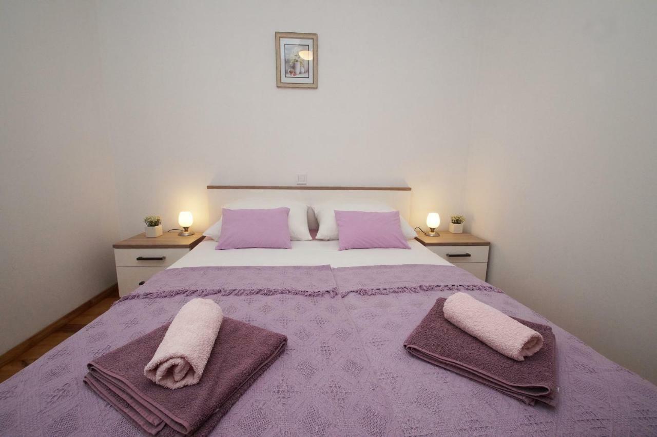 Apartments Mirna Korcula Town Exterior photo