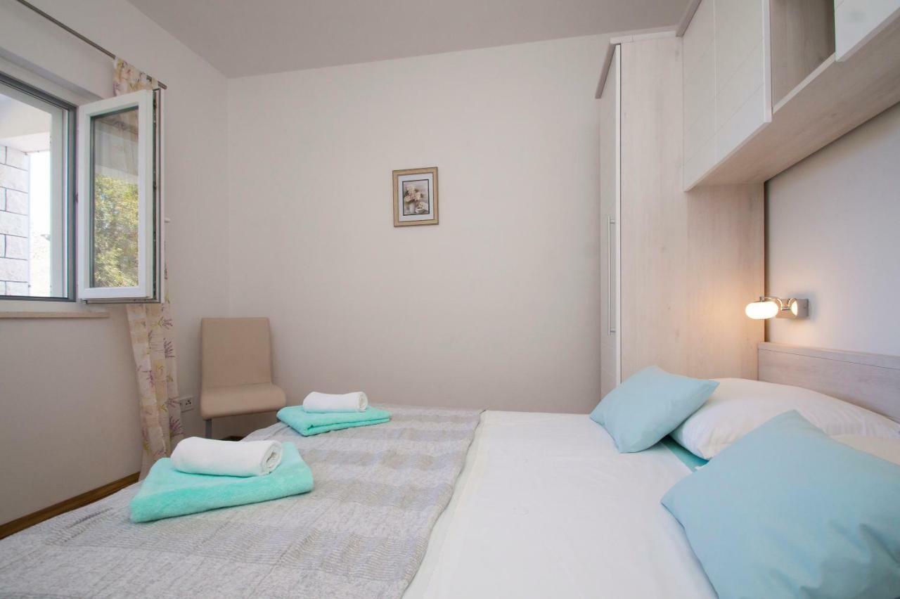 Apartments Mirna Korcula Town Exterior photo